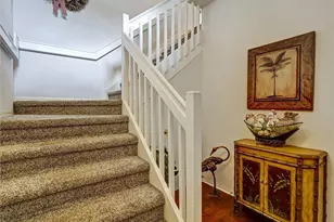 895 Eastham Way, Naples, FL 34104 - Photo 5