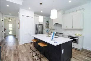 7968 Cordoba Pl, Naples, FL 34113 - Photo 11