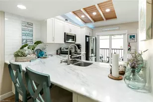 4240 Jack Frost Ct, Naples, FL 34112 - Photo 11