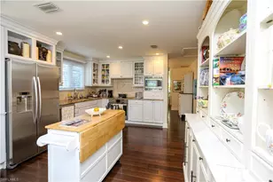 127 Bristol Ln, Naples, FL 34112 - Photo 15