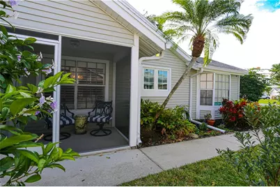 127 Bristol Ln, Naples, FL 34112 - Photo 5