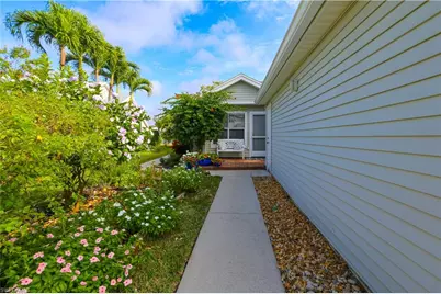 127 Bristol Ln, Naples, FL 34112 - Photo 3