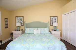 127 Bristol Ln, Naples, FL 34112 - Photo 35