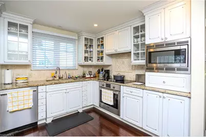 127 Bristol Ln, Naples, FL 34112 - Photo 19