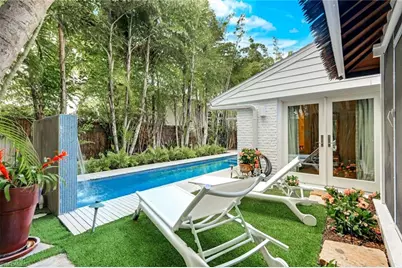 295 6th St N, Naples, FL 34102 - Photo 1