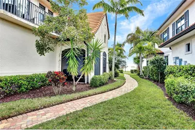 1439 Santiago Cir #2101, Naples, FL 34113 - Photo 3