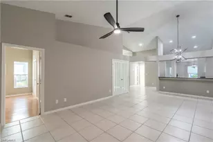 1704 Royal Cir, Naples, FL 34112 - Photo 5