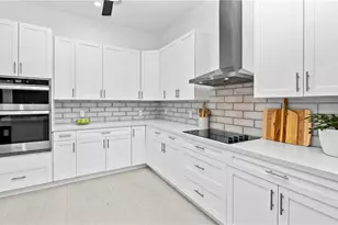 569 Desoto Blvd S, Naples, FL 34117 - Photo 11