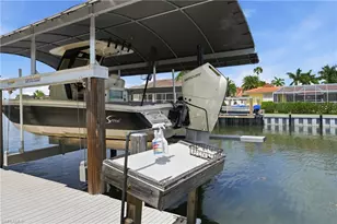 813 N Barfield Dr, Marco Island, FL 34145 - Photo 41