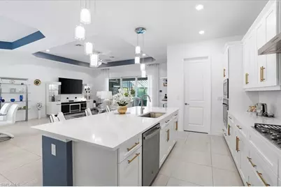 13665 Blue Bay Cir, Fort Myers, FL 33913 - Photo 9