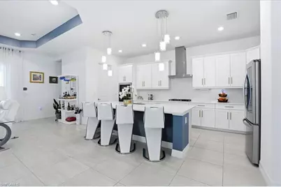13665 Blue Bay Cir, Fort Myers, FL 33913 - Photo 7