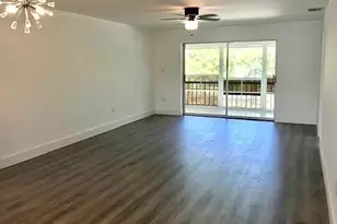 200 Valley Stream Dr, Naples, FL 34113 - Photo 5