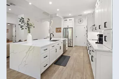 16196 Parque Ln, Naples, FL 34110 - Photo 11