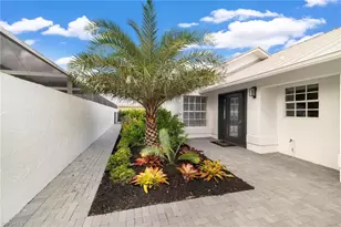 11049 Longshore Way W, Naples, FL 34119 - Photo 3