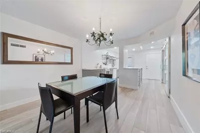 72 7th St S #310, Naples, FL 34102 - Photo 5