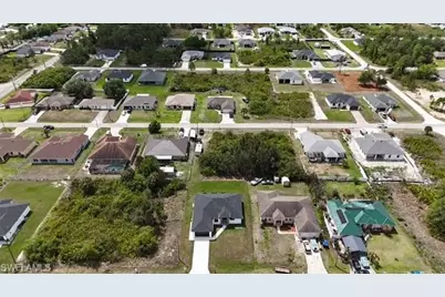 2561 25th St W, Lehigh Acres, FL 33971 - Photo 11