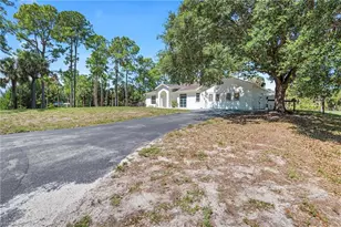 821 22nd St SE, Naples, FL 34117 - Photo 5