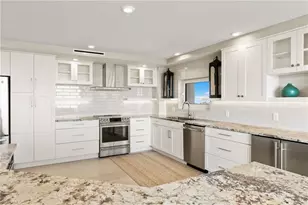 4031 Gulf Shore Blvd N, Naples, FL 34103 - Photo 23