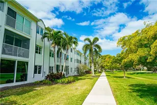 658 Broad Ave S, Naples, FL 34102 - Photo 27