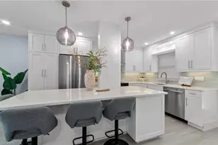 658 Broad Ave S, Naples, FL 34102 - Photo 3