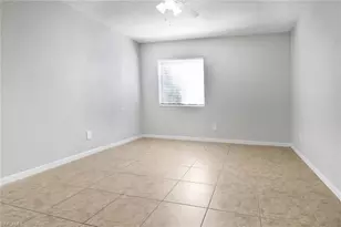 4635 Bayshore Dr, Naples, FL 34112 - Photo 17