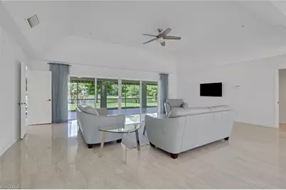 219 Monterey Dr, Naples, FL 34119 - Photo 9