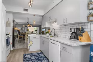 15475 Cedarwood Ln, Naples, FL 34110 - Photo 29