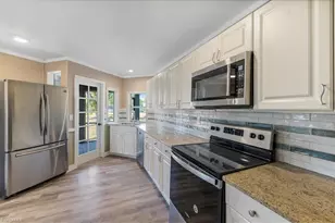 4216 SE 1st Ct, Cape Coral, FL 33904 - Photo 15