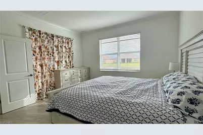 2066 Tamarron Ln, Naples, FL 34120 - Photo 13