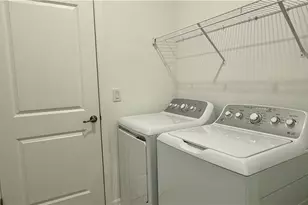 2066 Tamarron Ln, Naples, FL 34120 - Photo 17