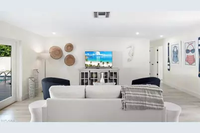 3420 Balboa Cir W, Naples, FL 34105 - Photo 9