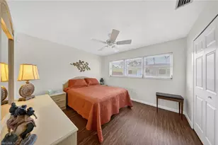 443 Castle Dr, Naples, FL 34119 - Photo 27