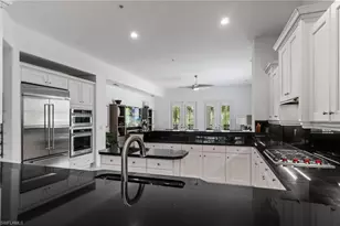 2842 Tiburon Blvd E, Naples, FL 34109 - Photo 9