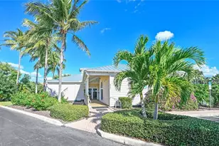 430 Cove Tower Dr, Naples, FL 34110 - Photo 47