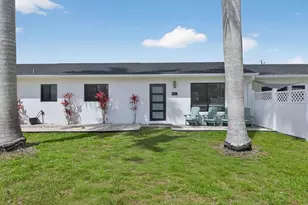 595 99th Ave N, Naples, FL 34108 - Photo 7