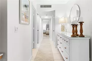 290 4th St S, Naples, FL 34102 - Photo 9