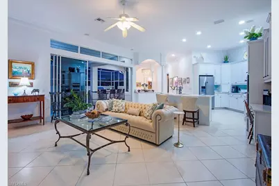 2844 Coco Lakes Dr, Naples, FL 34105 - Photo 5