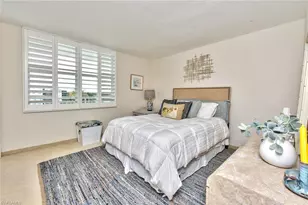 2121 Gulfshore Blvd N, Naples, FL 34102 - Photo 9
