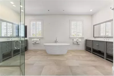 2325 Lantern Ln, Naples, FL 34102 - Photo 33