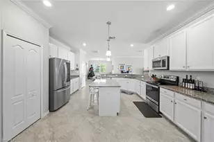 2151 Vermont Ln, Naples, FL 34120 - Photo 13