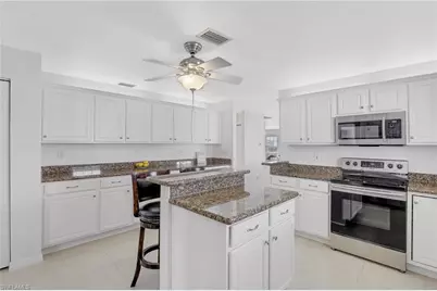 637 95th Ave N, Naples, FL 34108 - Photo 15