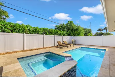 637 95th Ave N, Naples, FL 34108 - Photo 3