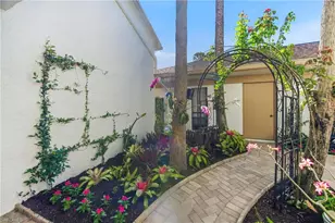 517 Lake Louise Cir, Naples, FL 34110 - Photo 3