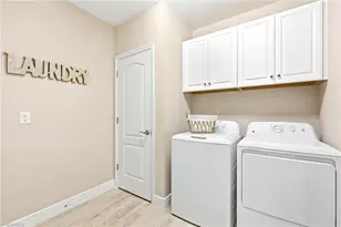 6977 Avalon Cir, Naples, FL 34112 - Photo 21