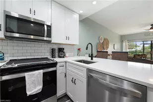 3313 Europa Dr, Naples, FL 34105 - Photo 3