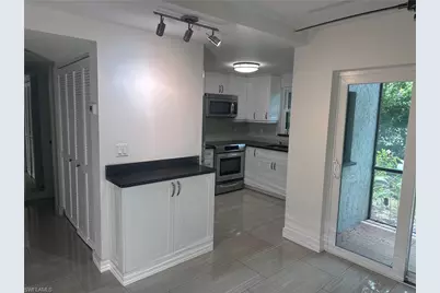 1440 Green Valley Cir W #601, Naples, FL 34104 - Photo 17