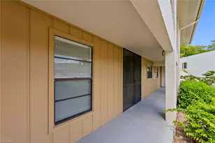 151 Cypress Way E, Naples, FL 34110 - Photo 27