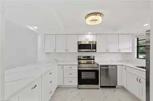 151 Cypress Way E, Naples, FL 34110 - Photo 5