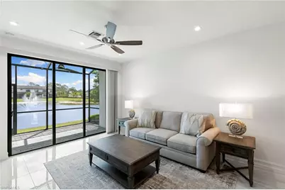 7572 Carnegie Way, Naples, FL 34119 - Photo 9