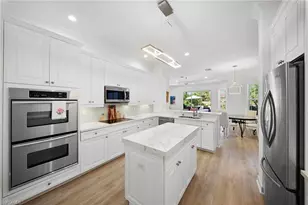 8844 Mustang Island Cir, Naples, FL 34113 - Photo 7